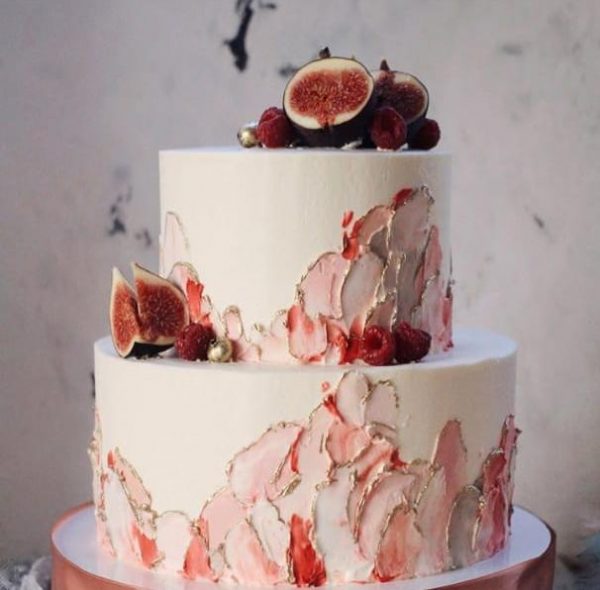 Pastel Fig Cake